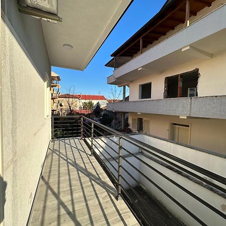 Xhiro N'Shkoder Apartments Esterno foto